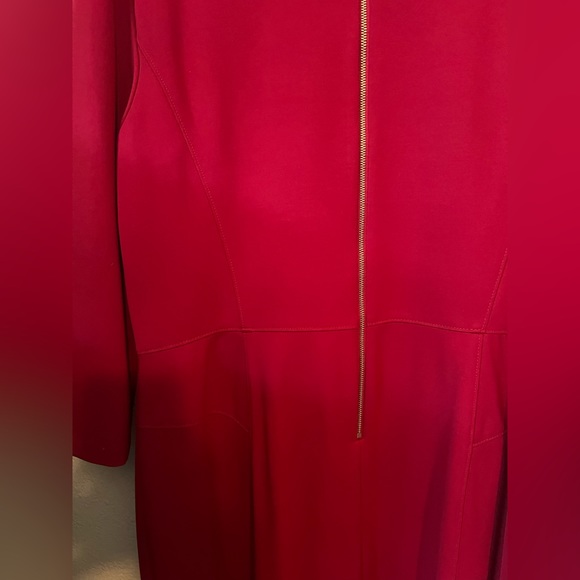 Lauren by Ralph Lauren Red Structured  & Fitted V Neck Dress Size 18 - Picture 9 of 16